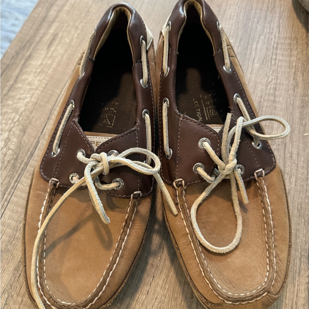 Men’s Sperry “boat shoe”. Great condition!